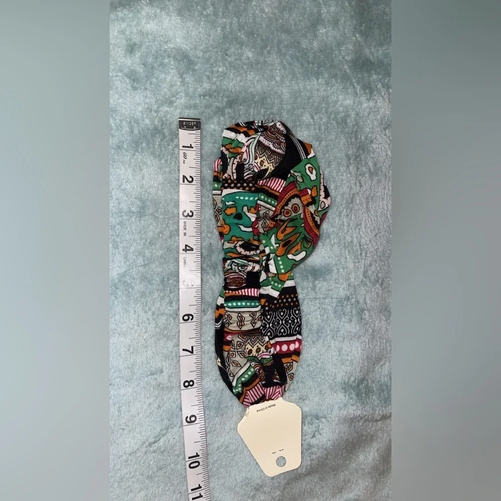 Michelle Collection NWT Multicolored Twist Front Headband